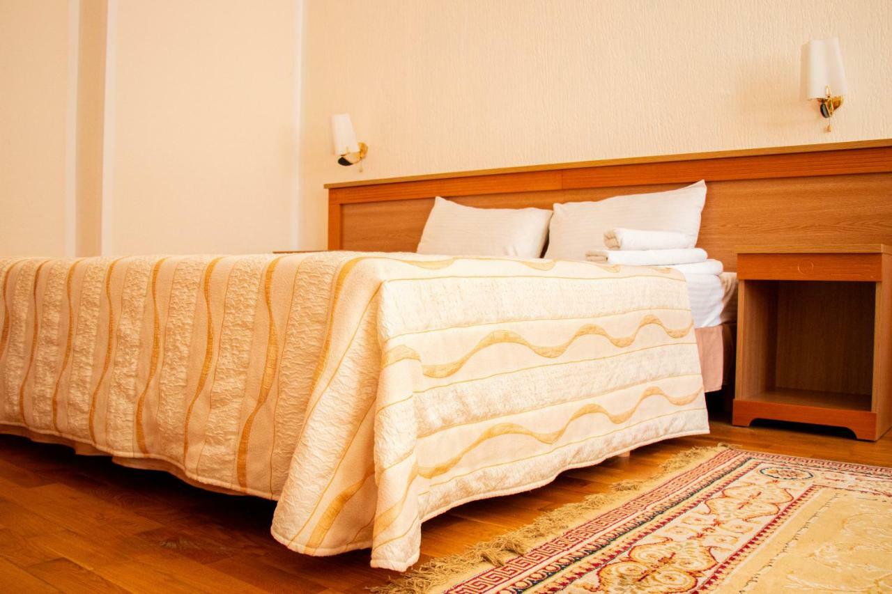 Altyn Dala Hotel Astana Luaran gambar