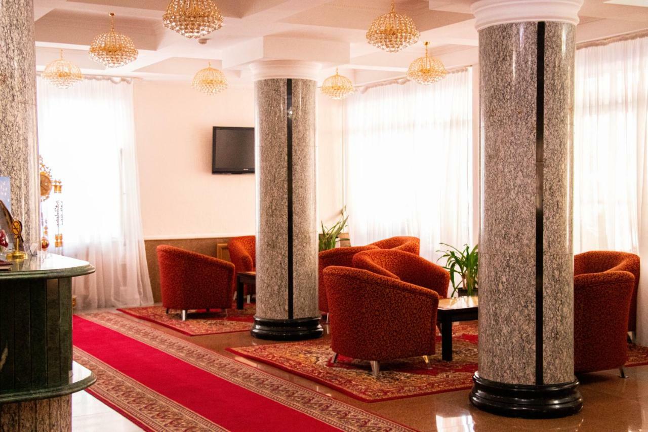 Altyn Dala Hotel Astana Luaran gambar