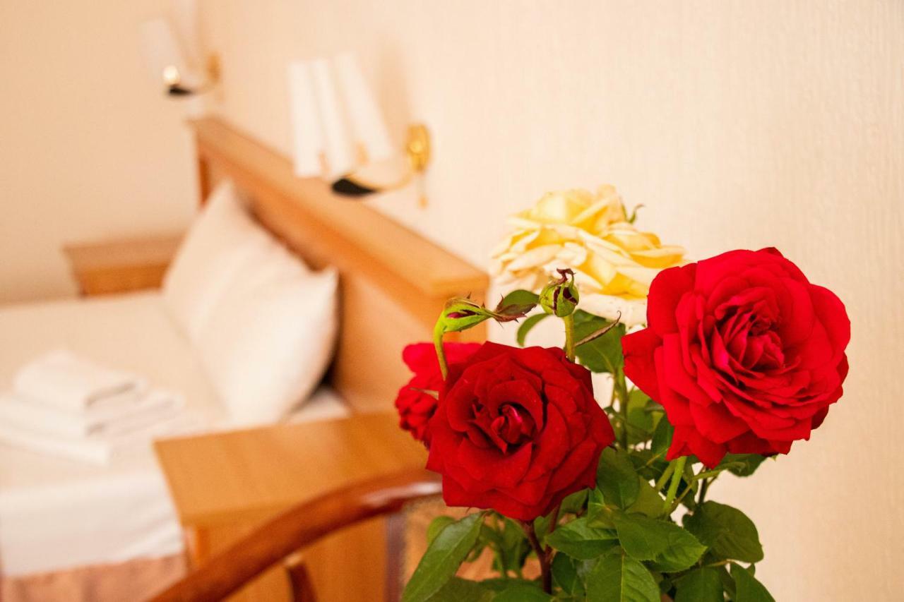 Altyn Dala Hotel Astana Luaran gambar